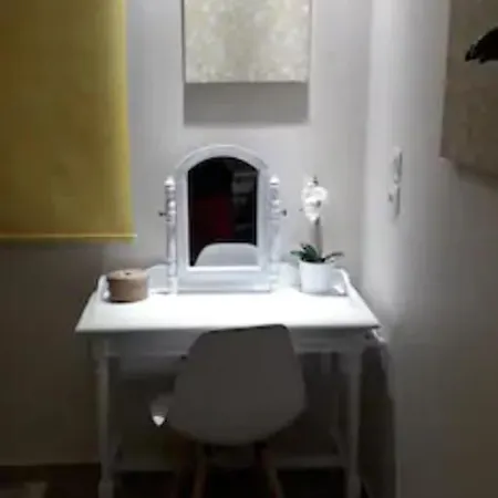 Domenica Apts I Apartment